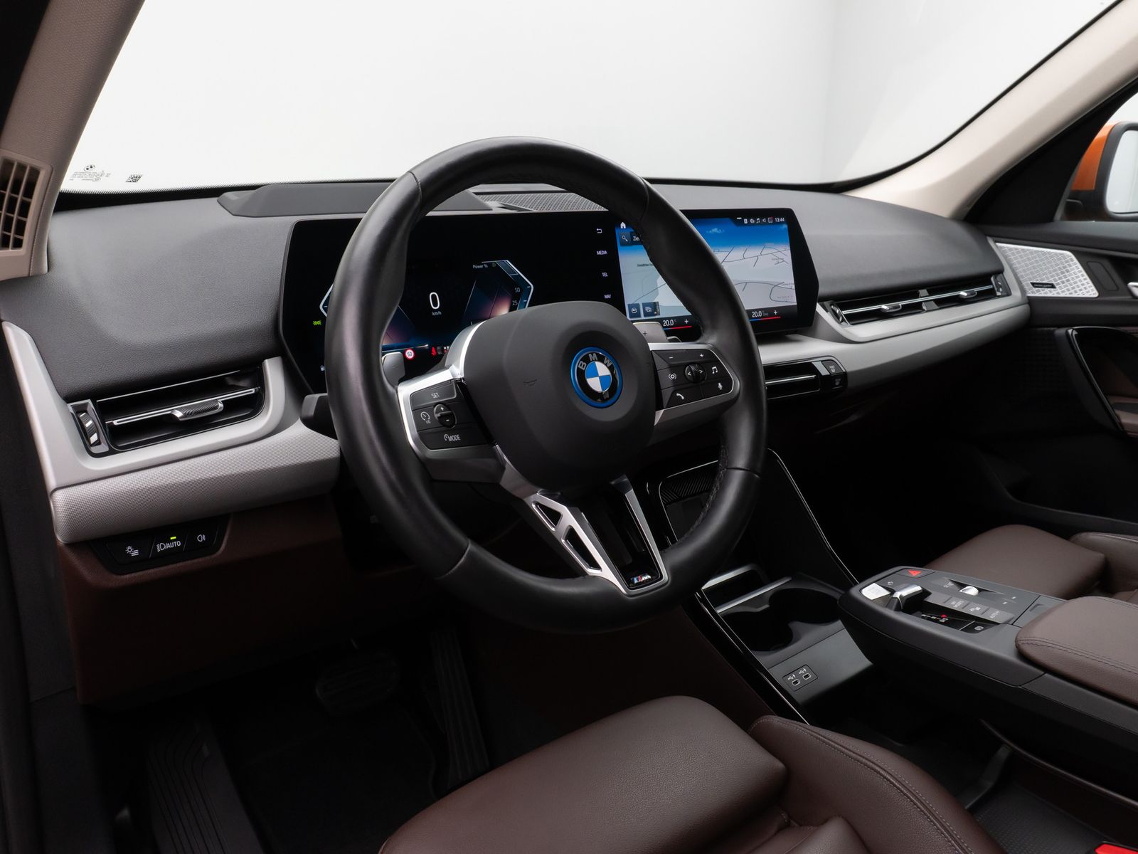 Fahrzeugabbildung BMW X1 xD30e ACC 360°HUD DAB Alarm H/K Sportsitz 18"