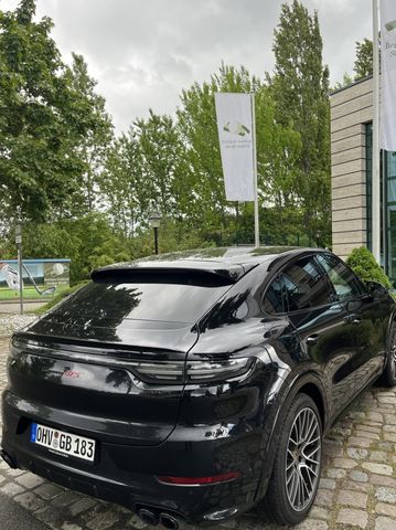 PORSCHE Cayenne Coupe GTS - Voll &amp; Exklusiv &amp; Garantie 
