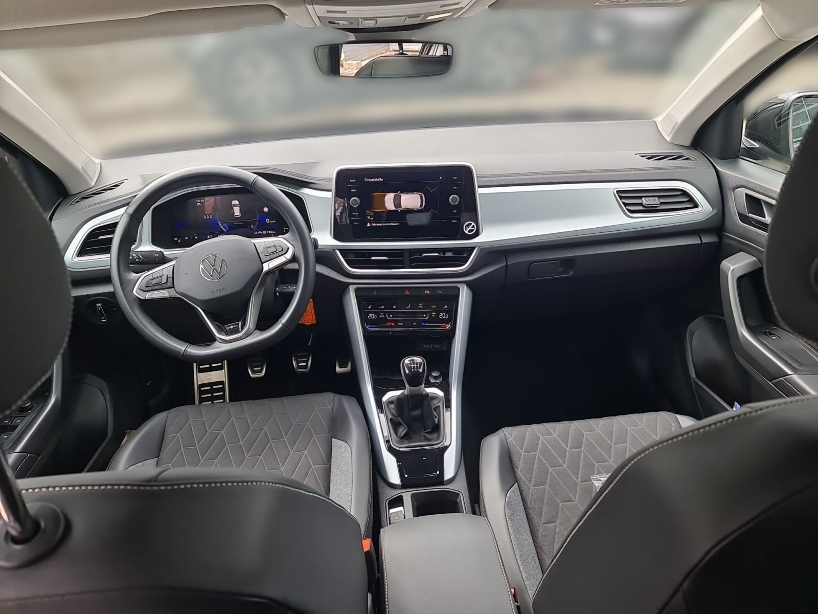 Volkswagen T-Roc - Bild 11