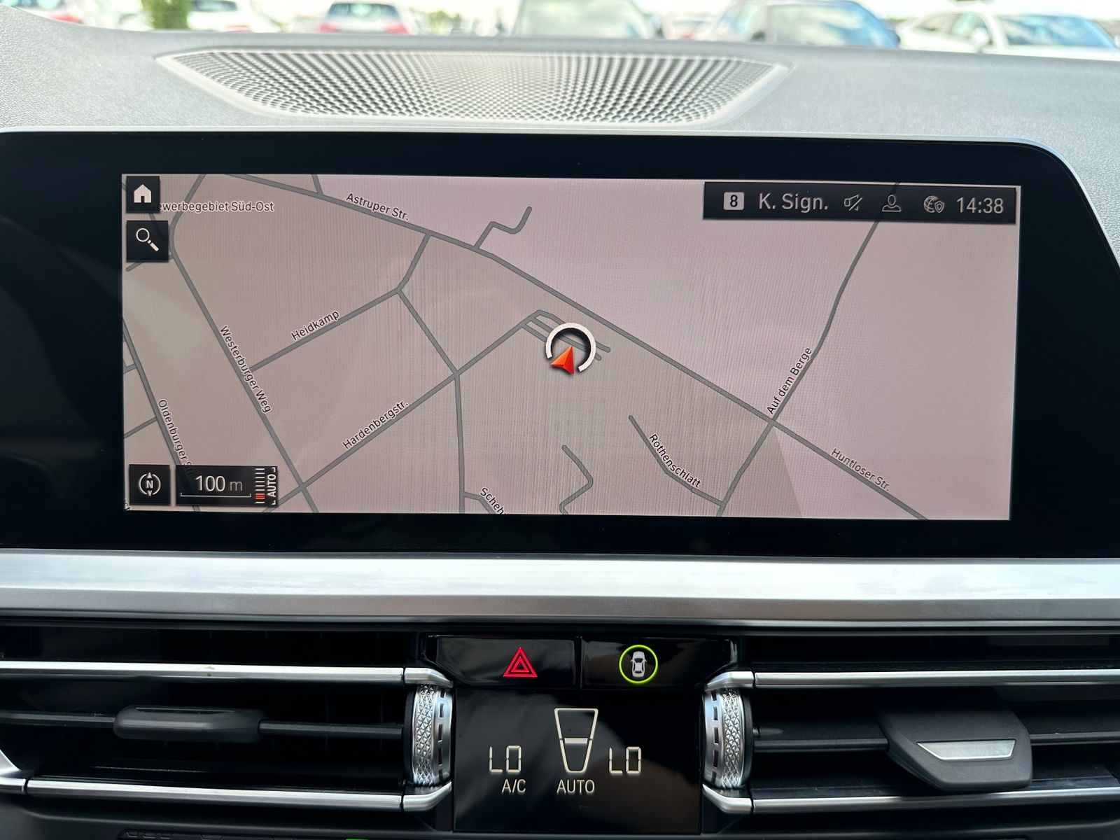 Fahrzeugabbildung BMW 330 e Touring M-Sport NAV+LED+PANO+AHK+HEAD-UP