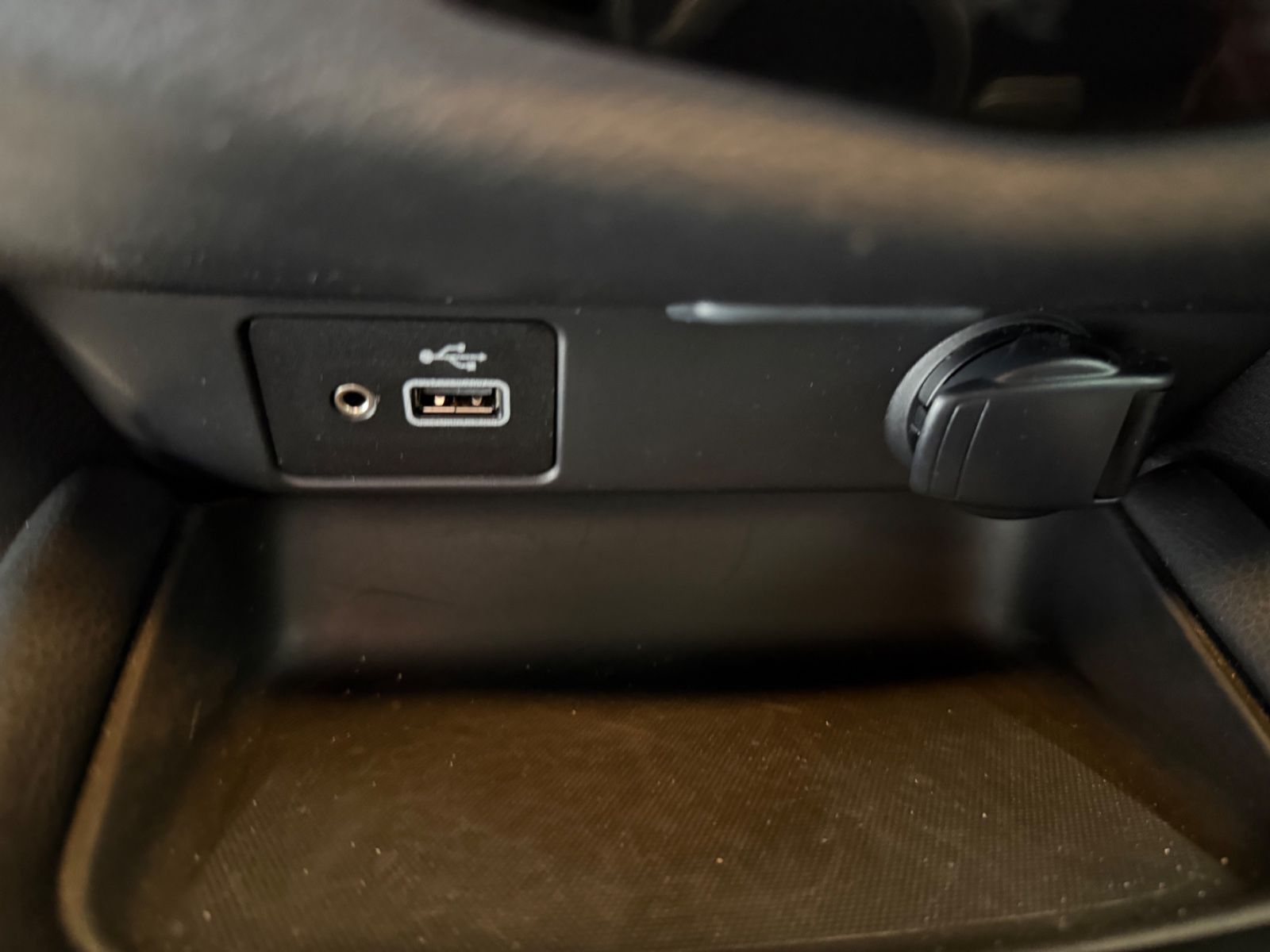 Fahrzeugabbildung Nissan Juke Hybrid N-Connecta-Klimaauto., beh.Frontsch.