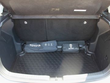 Toyota Yaris - 8