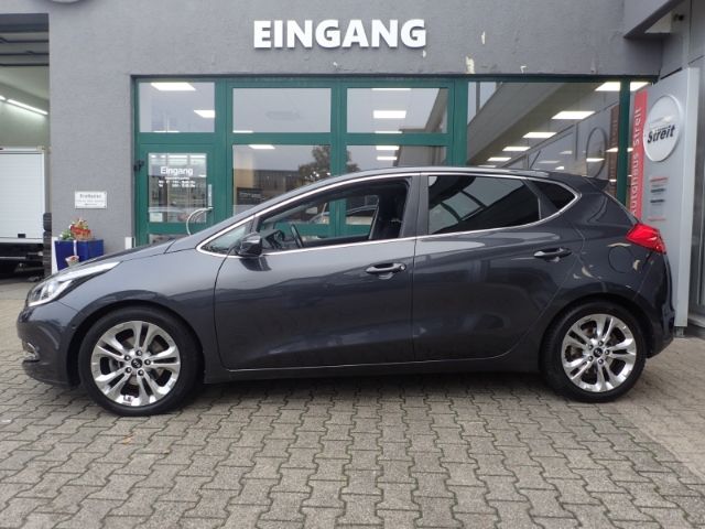 Fahrzeugabbildung Kia Ceed Spirit El. Panodach Navi Xenon Kurvenlicht