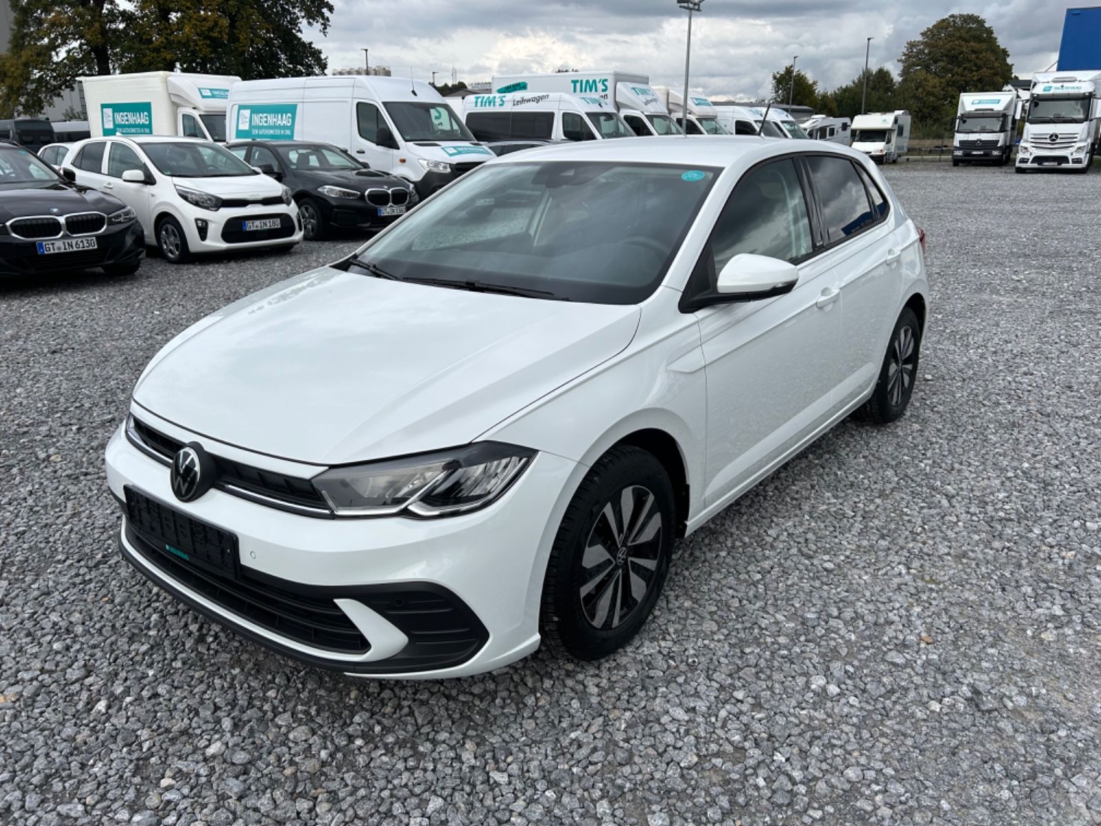 Fahrzeugabbildung Volkswagen Polo VI Move SHZ RFK Garantie