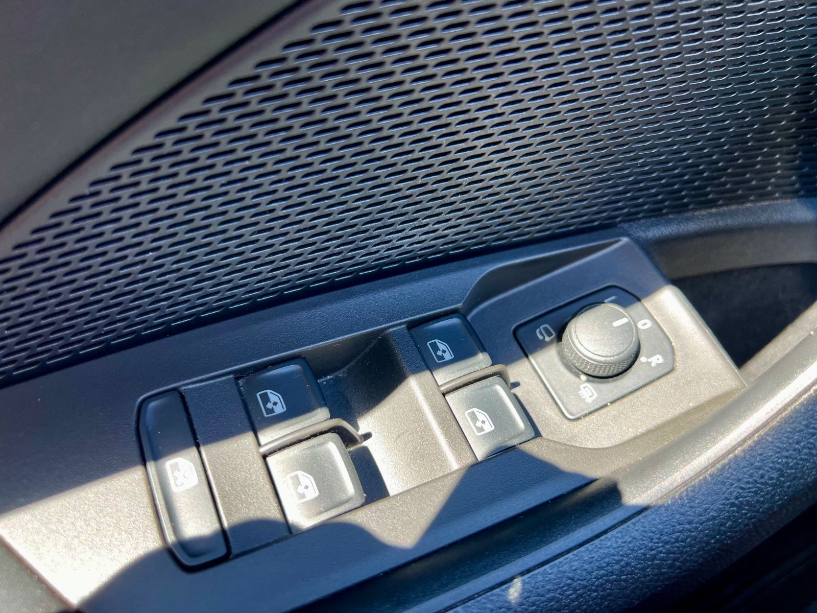 SKODA Octavia Combi Ambition AAC SHZ NAVI LED