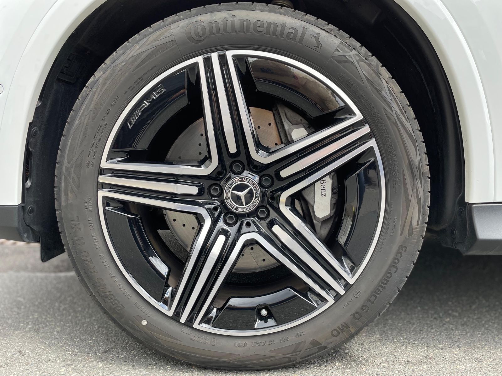 Fahrzeugabbildung Mercedes-Benz GLC 220 d 4M |AMG|Night|Pano|360°|AHK|LED|20"