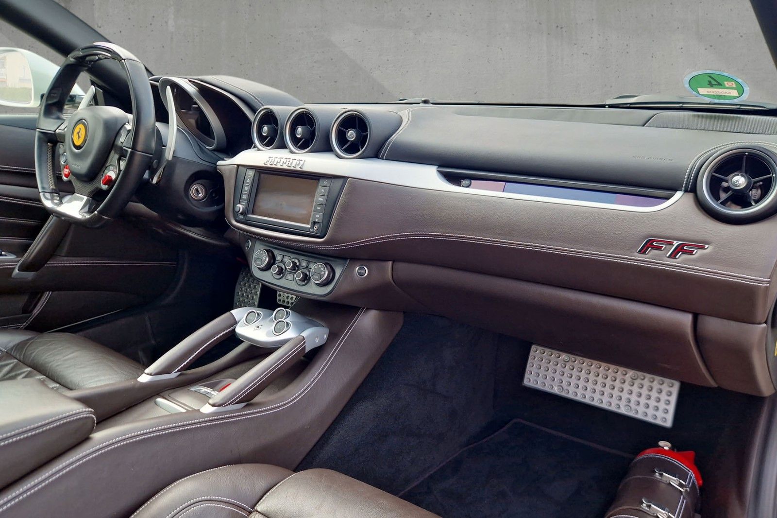 Fahrzeugabbildung Ferrari FF*dt. Auto*Lift*Carbon*Sitzbelüftung*Display*