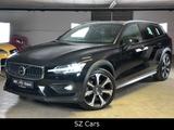 Volvo V60 Cross Country B4 D Ultimate AWD PANO  LEDER - schwarze Volvo V60 Cross Country