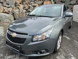 Chevrolet Cruze Hatchback LTZ 2.Hand Scheckheft - Hatchback mit Diesel-Antrieb