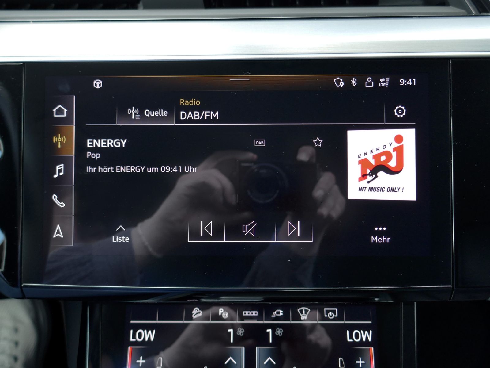 Fahrzeugabbildung Audi e-tron advanced 55 quattro 300kW | LED RFK CCS