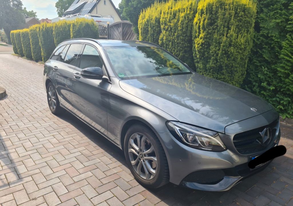 Image of Mercedes-Benz C 200