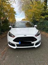 Ford Focus 2,0 EcoBoost ST Leder-Sport-Paket ST - Ford Focus Gebrauchtwagen in Köln