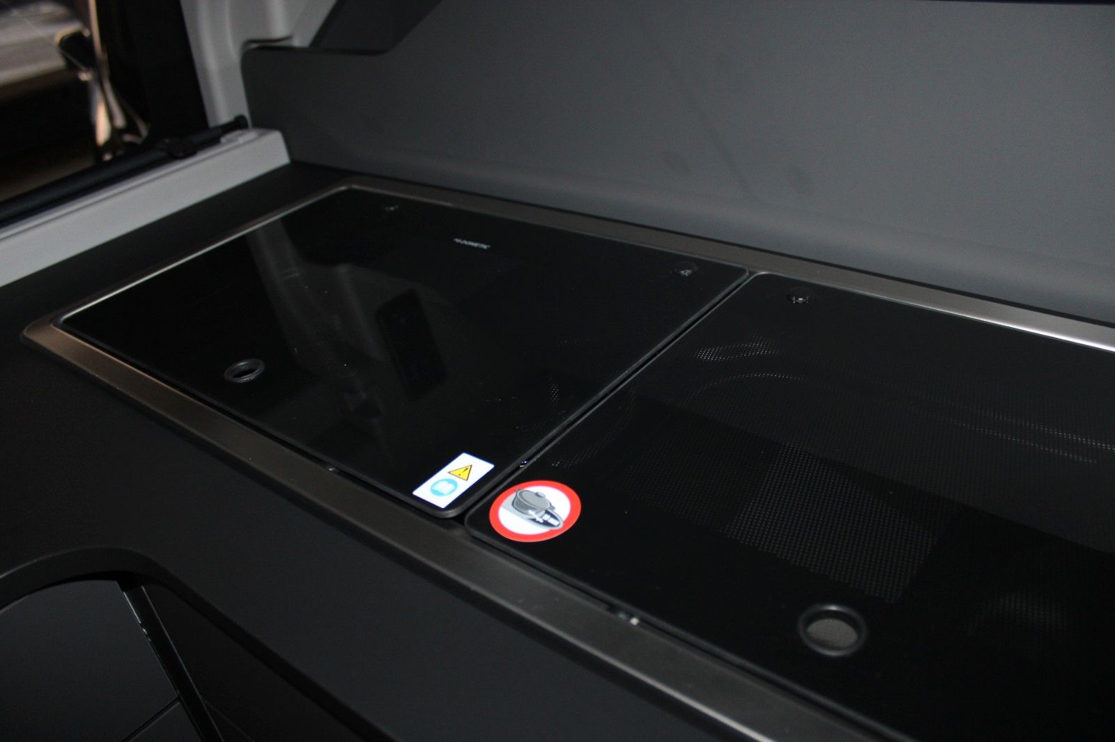 Fahrzeugabbildung Ford NUGGET L1 Active MARKISE + Aufstelldach SOFORT