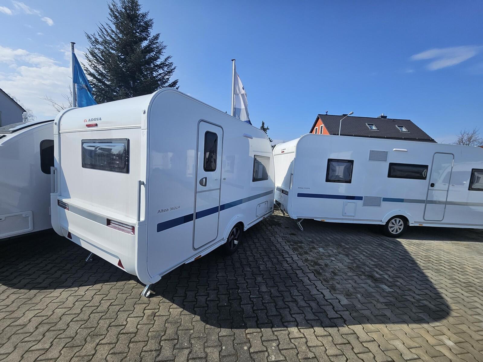 Adria Altea 362 LH 2026 Tür mit Fenster 