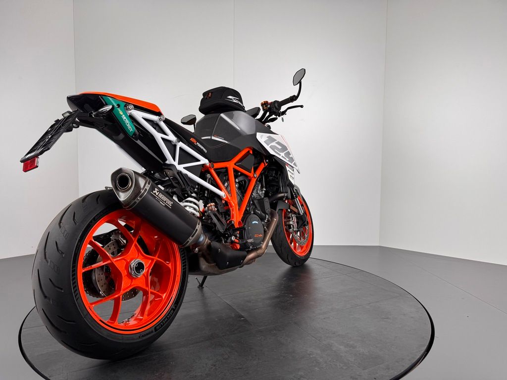 Fahrzeugabbildung KTM 1290 SUPER DUKE R *ZUBEHÖR *SERIVCE NEU *1. HAND