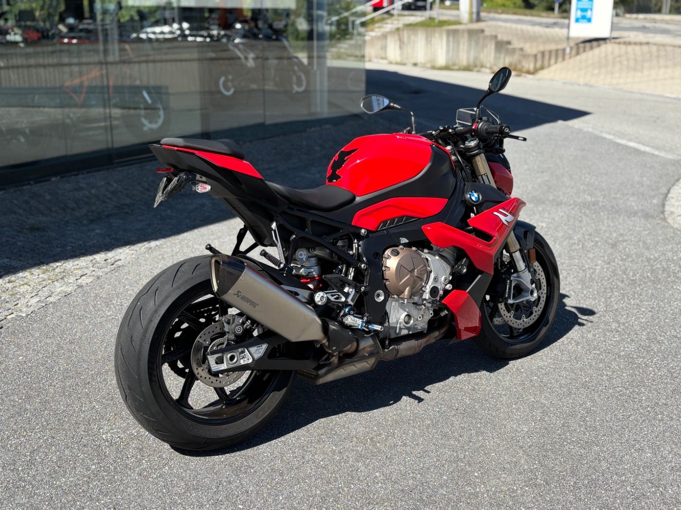 Fahrzeugabbildung BMW S 1000 R 3 Pakete, Carbonräder, Frästeile