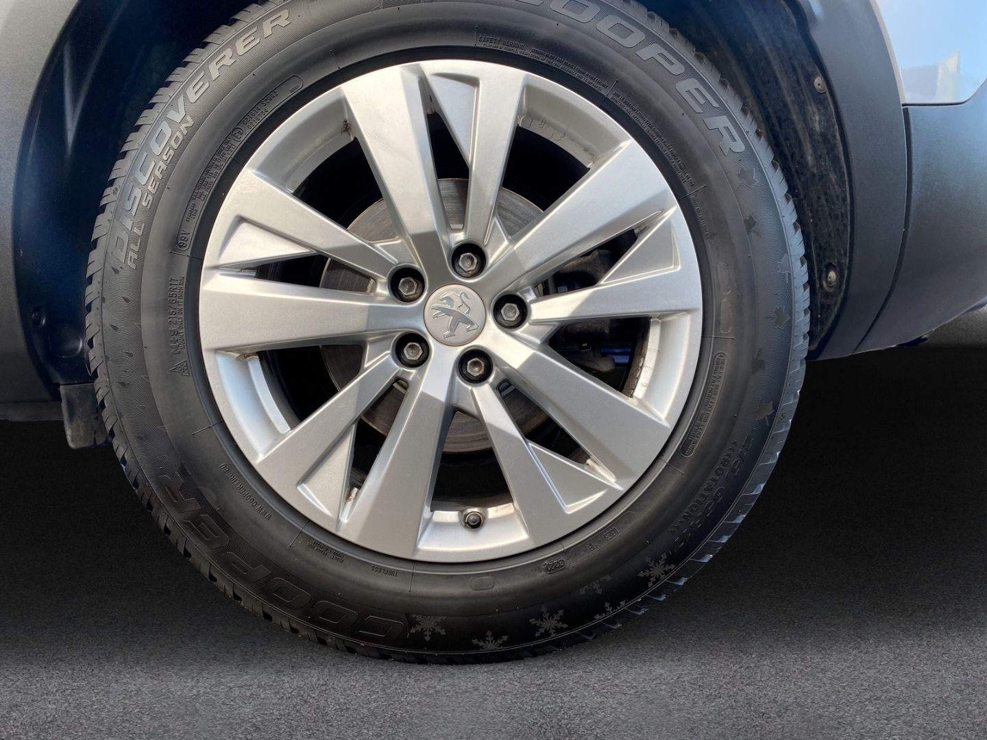 Fahrzeugabbildung Peugeot 3008 Active Pack 1.2 PureTech 130  EAT8 EU6d dig