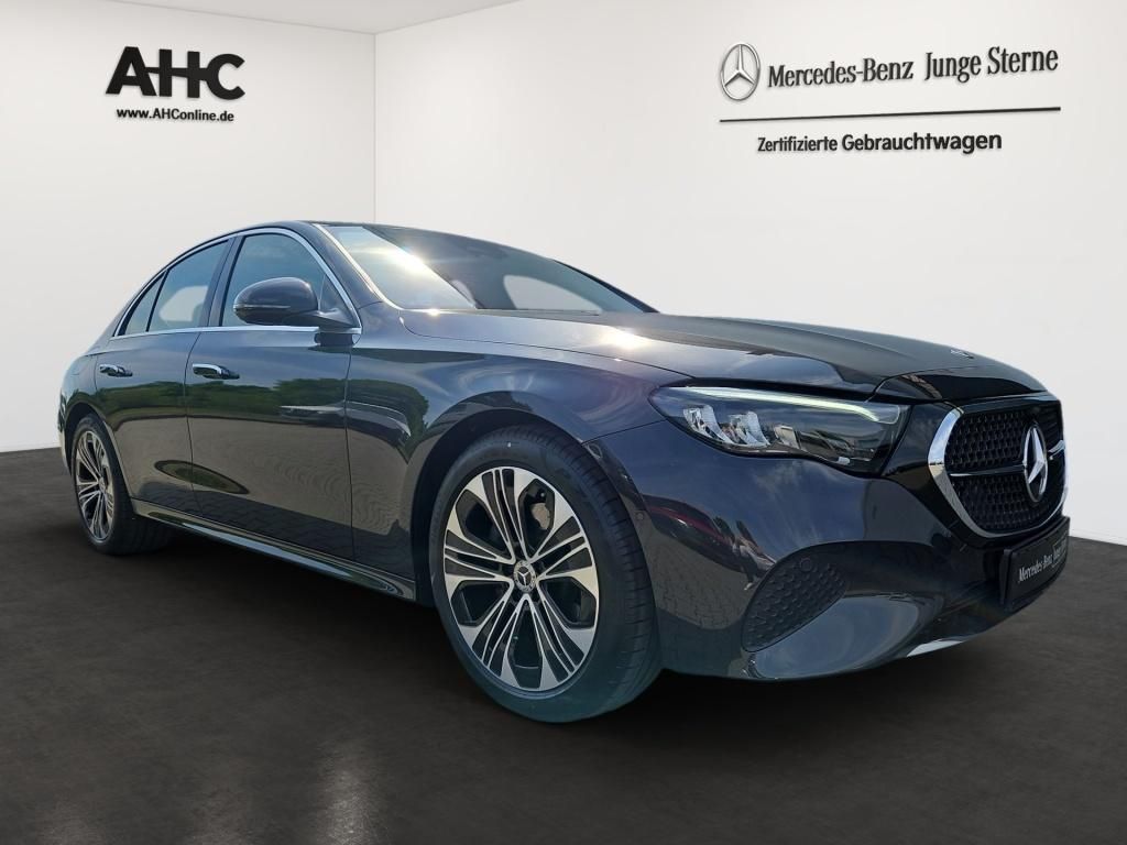 Fahrzeugabbildung Mercedes-Benz E 200 Avantg. Pano Navi Totwi. LED Winterpaket