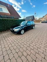 BMW 530d Sonderausstattung! - BMW 530 aus 2009: Kombi, 530d