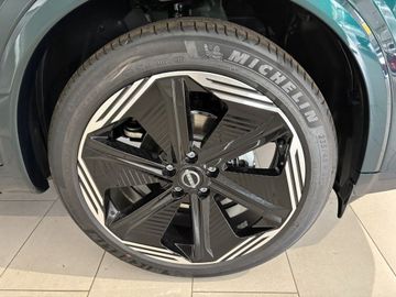 Fotografie 4 des Nissan Qashqai 1.3 DIG-T MHEV Xtronic N-Design (J12)