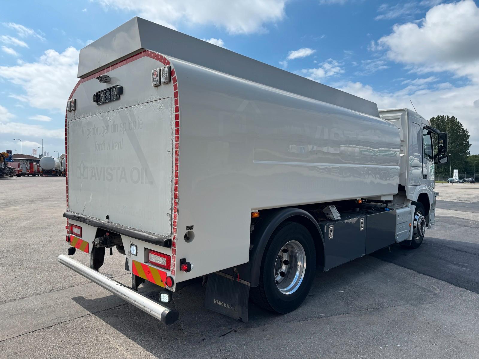 Volvo FM 330 4x2 HMK Bilcon 12,600 L ADR Tanktruck