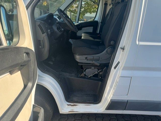 Fahrzeugabbildung Fiat Ducato Hochr.-Kasten 35 130 L2H2 RS: 3450 mm