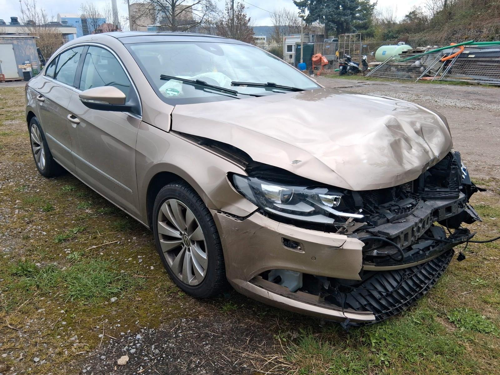 Volkswagen Passat CC.2.0TDI EURO-6 DSG!!! UNFALL!!!