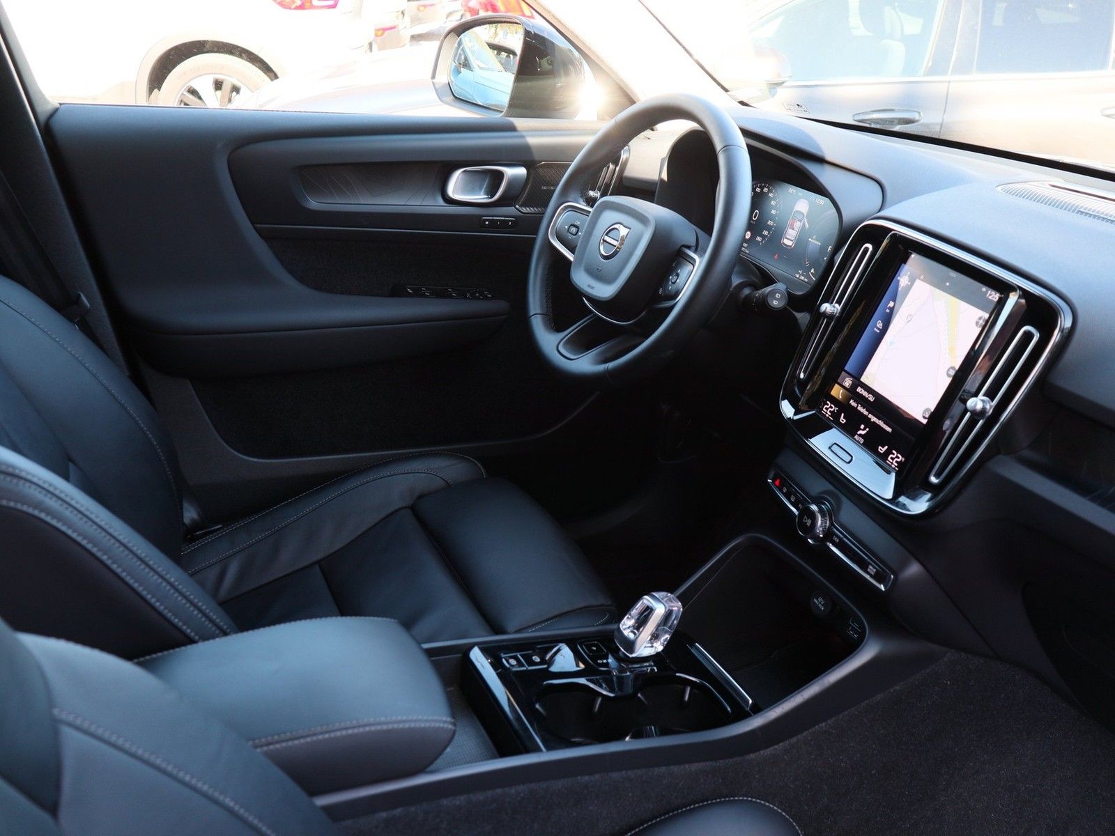 Volvo XC40 T5 Ultimate Dark Recharge Plug-In Hybrid Na imagem 3