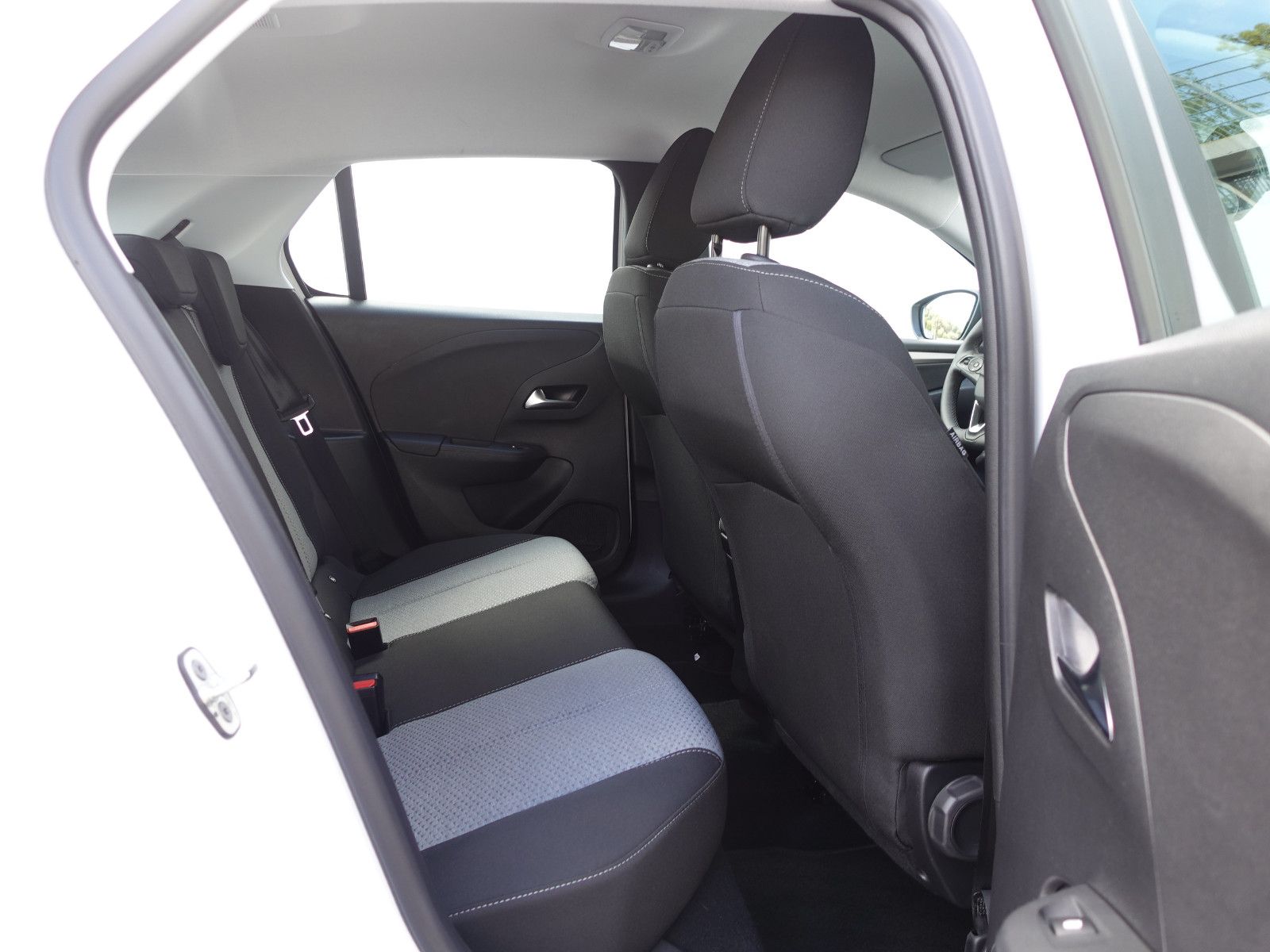 Fahrzeugabbildung Opel Corsa 1.2,Kamera,Sitz+Lenkradhzg,Allwetter,LED