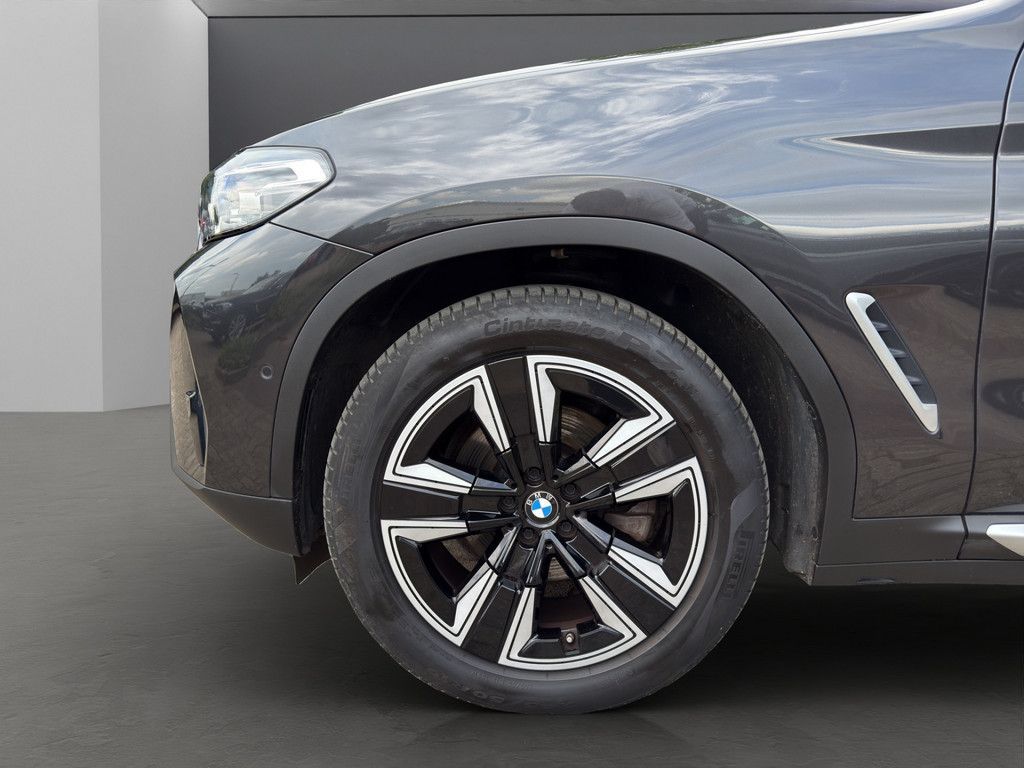 BMW X3 xDrive20d LED NAVI KAMERA KEYLESS SHZ 19" AHK foto 7