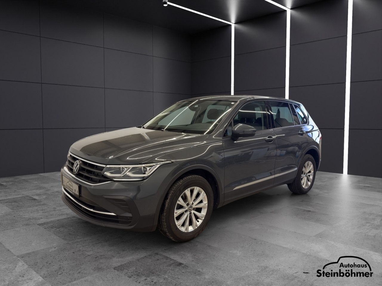 Volkswagen Tiguan 2.0TDI DSG IQ.Light NAV SHZ SideAssist