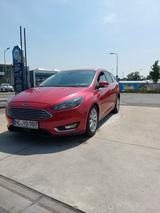 Ford Focus 1,5TDCi 88kW PowerS. ST-Line Red Turni...