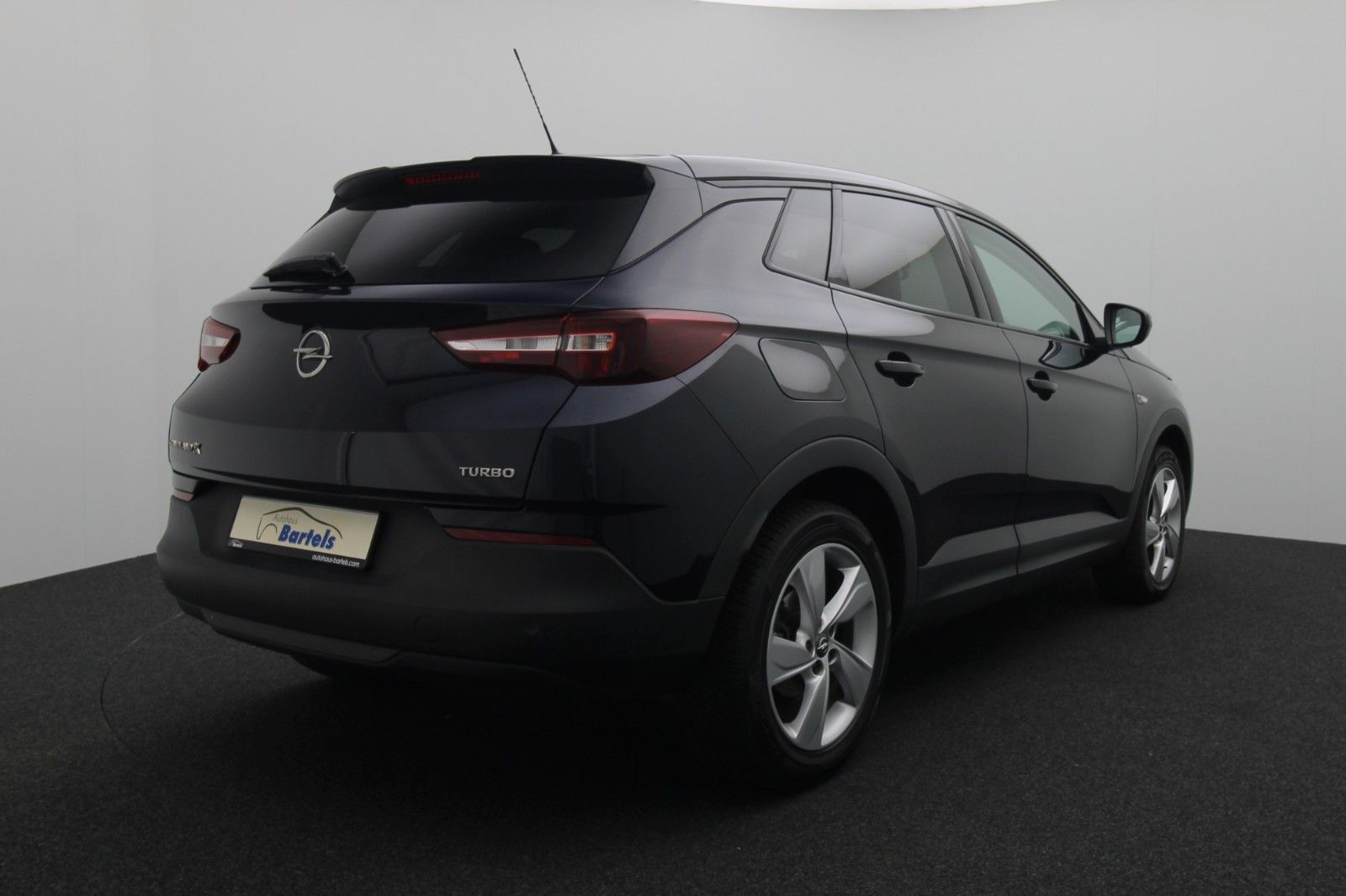 Fahrzeugabbildung Opel Grandland 1.2 Edition