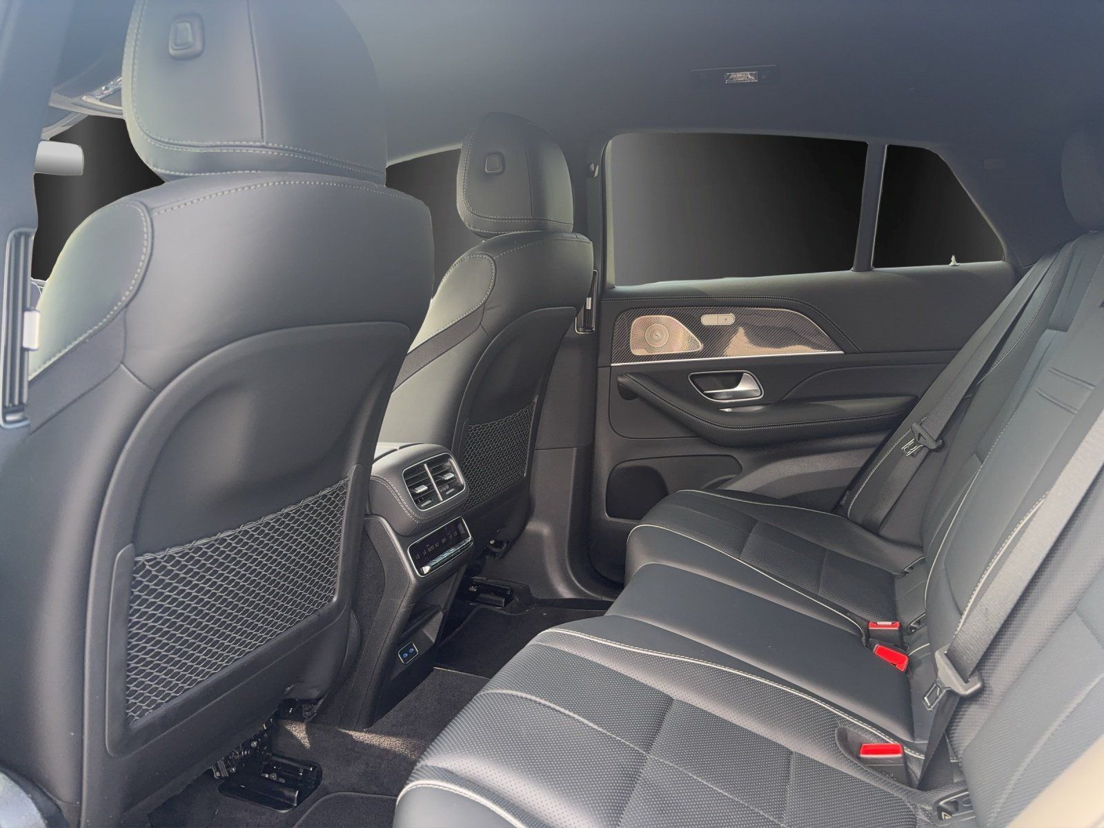 Fahrzeugabbildung Mercedes-Benz GLE450d Cpé AMG Carbon E-ACTIVE Night DISTRO Mem