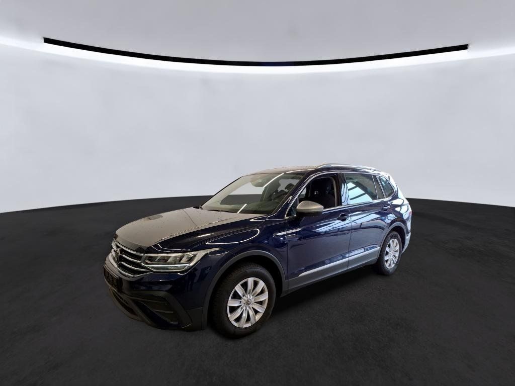 Fahrzeugabbildung Volkswagen Tiguan Allspace Life TDI DSG *AHK*Navi*LED*PDC*