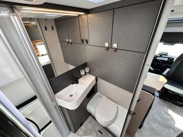 HYMER  ERIBA  HYMERCAR ML-T 580 4x4 Autarkie XL-Bett Leder 5G Premium