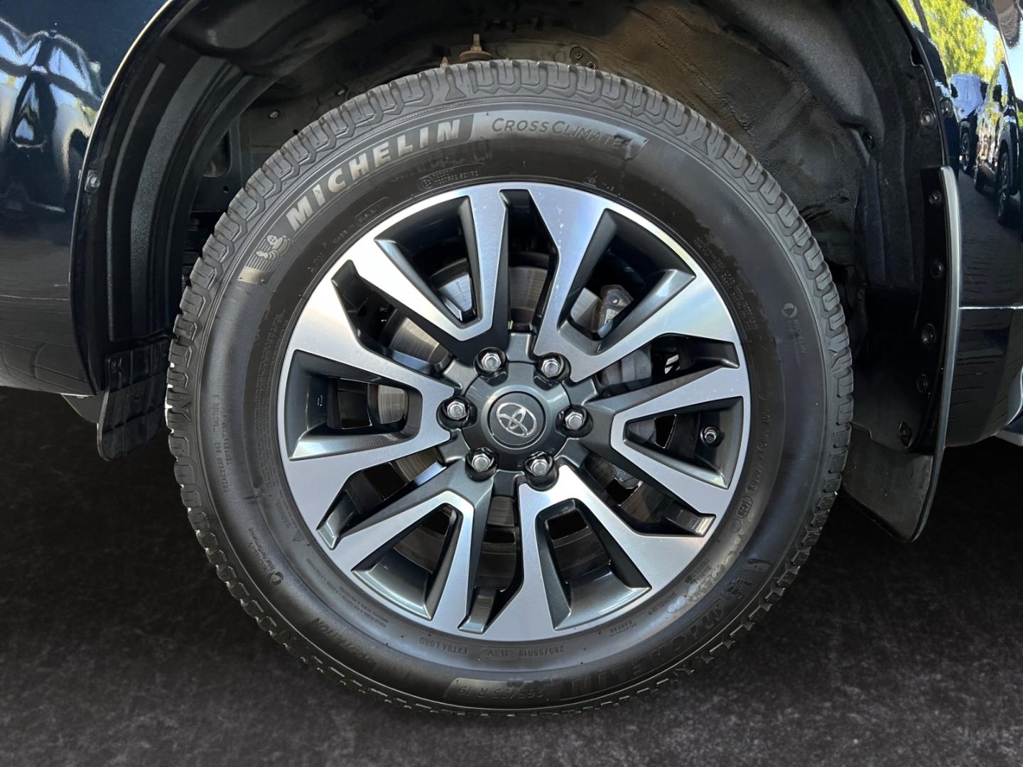 Toyota Land Cruiser 2.8 Executive *Pano*RCam*SHZ*Leder*