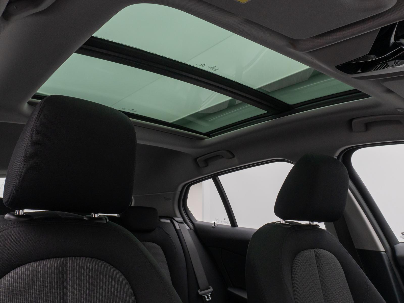 BMW 118 i Panorama DAB CockPitPro Lenkrhzg PDC LED, миниатюра 28