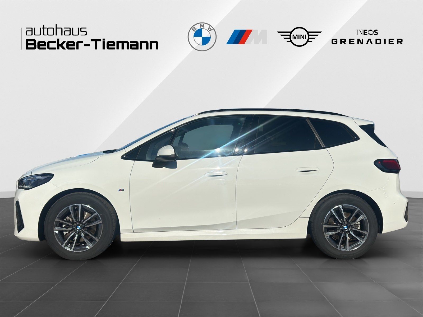 BMW 220i Active Tourer M Sport AHK Kamera Adap foto 4
