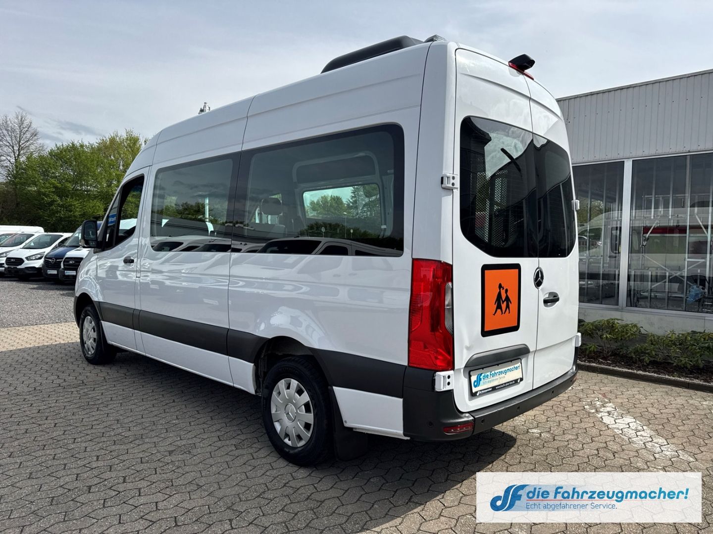 Fahrzeugabbildung Mercedes-Benz Sprinter III Tourer RWD AWD 315 CDI L2 DAB SHZ