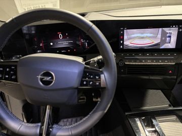 Fotografie 17 des Opel Astra 1.2 Turbo Automatik Ultimate Leder