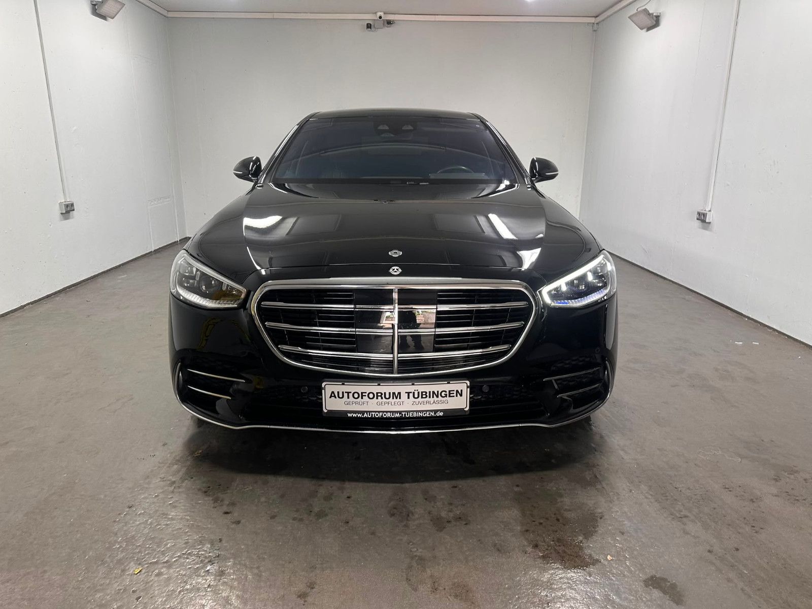 Fahrzeugabbildung Mercedes-Benz S 500 4MATIC L *AMG-LINE*DISTRO*TV*2xKLIMA*KEYGO