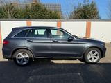 Mercedes-Benz GLC 220 d 4MATIC AMG Line Autom. AMG Line - Mercedes-Benz GLC 220 von privat
