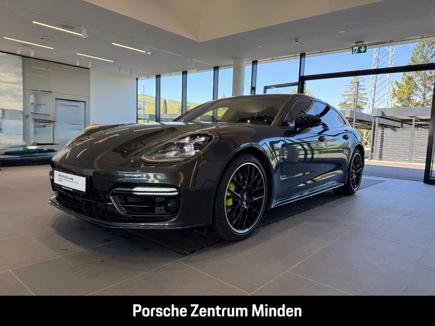 Porsche Panamera 4S E-Hybrid Sport Turismo HA-Lenkung
