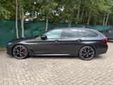 BMW 540d xDrive Touring A - AHK Standhz. Pano