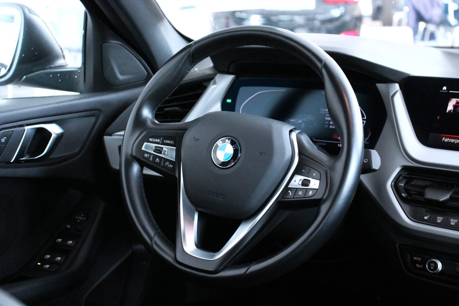BMW 118 i (F40) Advantage *LED*Sportsitze*Kamera*HiFi, миниатюра 16