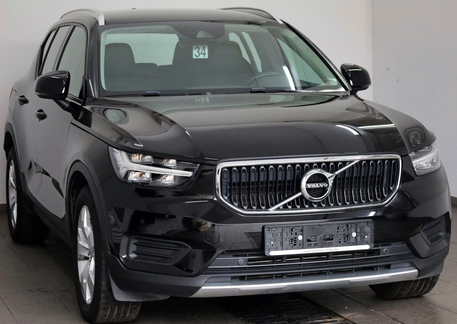 Fahrzeugabbildung Volvo XC40 Momentum Pro,T.Leder,Navi,LED,SH,Kamera