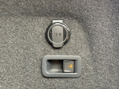 Fahrzeugabbildung Volkswagen Golf VIII Variant Life Navi Sitzh LED ACC AHK