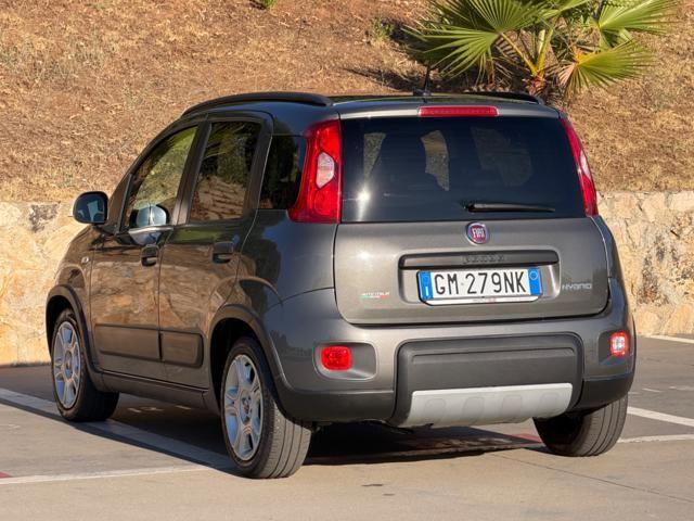 Fiat FIAT Panda 1.0 HYBRID CITY LIFE+CLIMATRONIC+SCHE