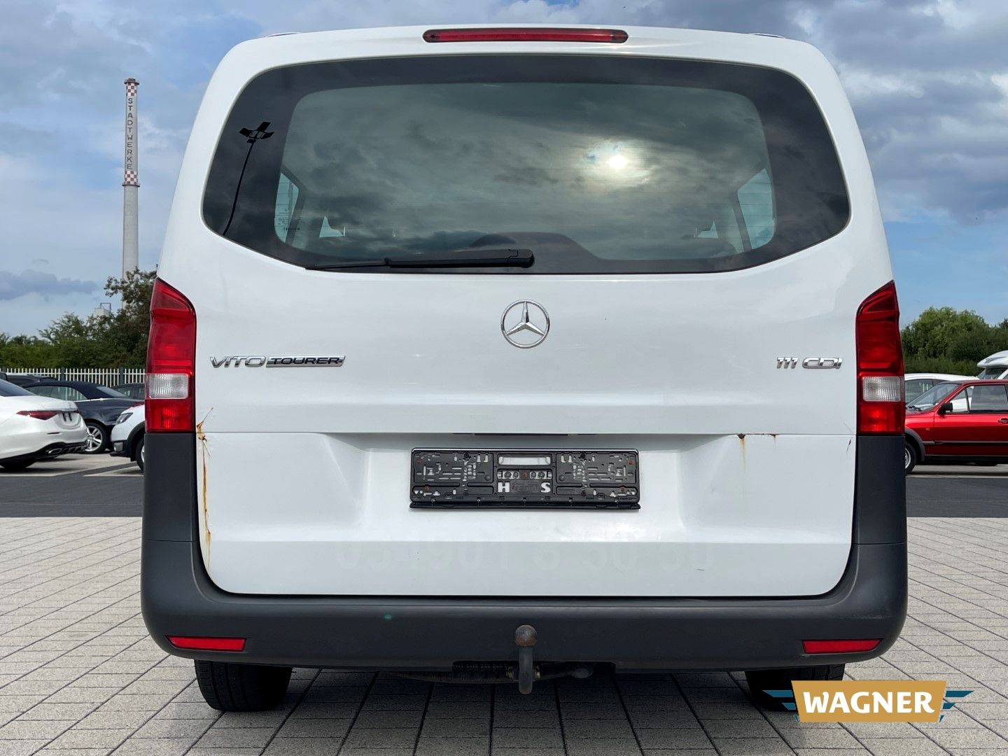 Fahrzeugabbildung Mercedes-Benz Vito Tourer 111 CDI  9-Sitzer extralang BlueTEC